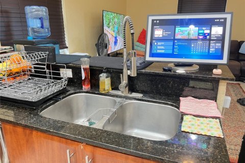 Villa ou maison à vendre à Homestead, Floride: 4 chambres, 221.2 m2 № 2038206 - photo 22