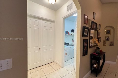 Villa ou maison à vendre à Homestead, Floride: 4 chambres, 221.2 m2 № 2038206 - photo 9