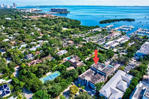 Condominio en alquiler en Miami, Florida, 32.7 m2 № 2076068 - foto 15
