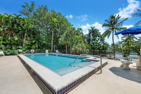 Condominio en alquiler en Miami, Florida, 32.7 m2 № 2076068 - foto 8