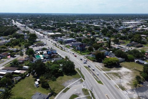 Commercial property in West Park, Florida № 1728744 - photo 5
