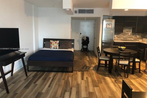 Купить кондоминиум в Майами-Бич, Флорида 51.1м2, № 1981481 - фото 20