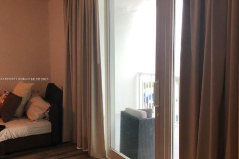 Купить кондоминиум в Майами-Бич, Флорида 51.1м2, № 1981481 - фото 18