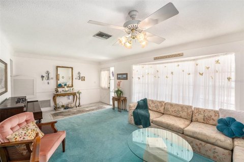 Casa en venta en Largo, Florida, 3 dormitorios, 153.66 m2 № 1747295 - foto 4