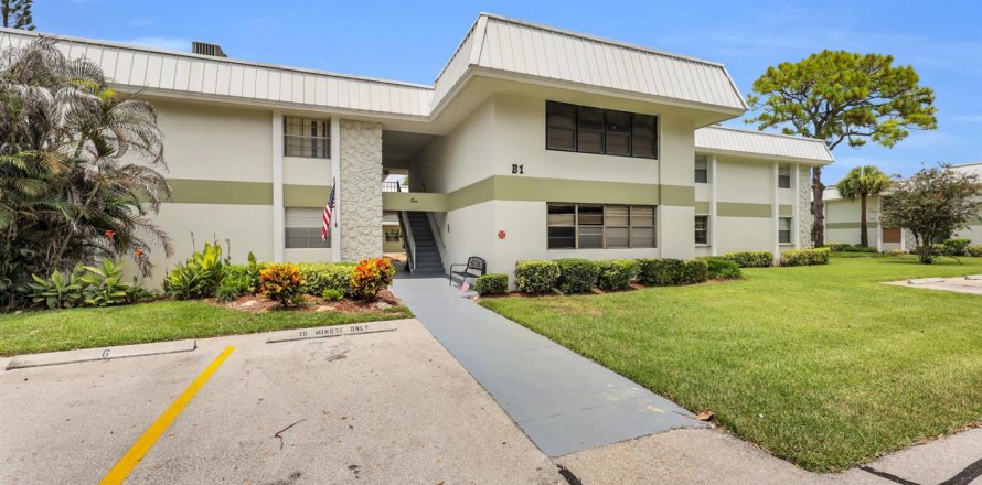 Condo in St. Lucie, Florida, 2 bedrooms № 2191164