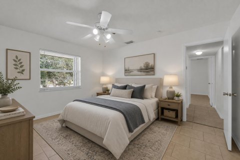 Condo in St. Lucie, Florida, 2 bedrooms № 2191164 - photo 13