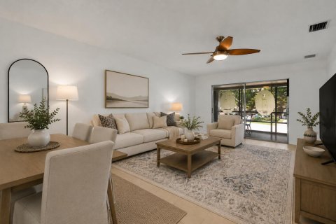 Condo in St. Lucie, Florida, 2 bedrooms № 2191164 - photo 8