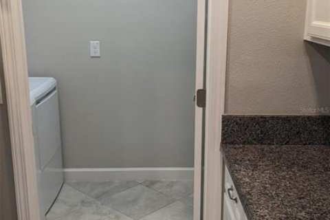 Townhouse in Lutz, Florida 3 bedrooms, 167.32 sq.m. № 2233886 - photo 29