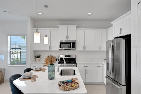 House in Lakewood Ranch, Florida 2 bedrooms, 141.58 sq.m. № 1624665 - photo 29
