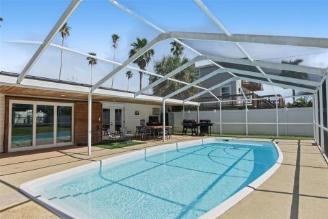 House in Saint Petersburg, Florida 2 bedrooms, 115.94 sq.m. № 2398803 - photo 30
