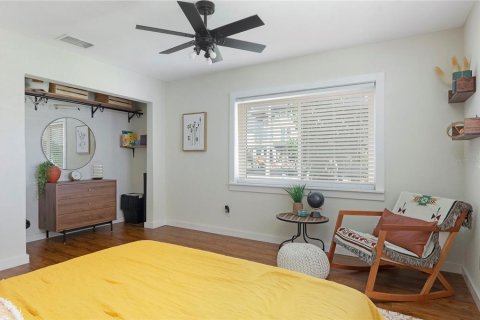 House in Saint Petersburg, Florida 2 bedrooms, 115.94 sq.m. № 2398803 - photo 23