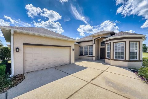 Villa ou maison à Summerfield, Floride 3 chambres, 177.54 m2 № 2148780
