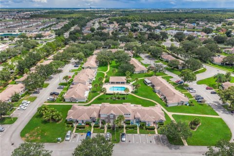 Townhouse in Orlando, Florida 3 bedrooms, 103.68 sq.m. № 2403453 - photo 21