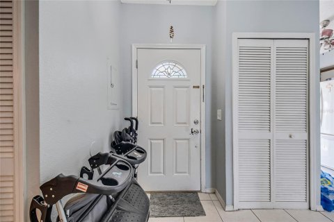 Townhouse in Orlando, Florida 3 bedrooms, 103.68 sq.m. № 2403453 - photo 26