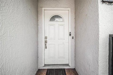 Townhouse in Orlando, Florida 3 bedrooms, 103.68 sq.m. № 2403453 - photo 25