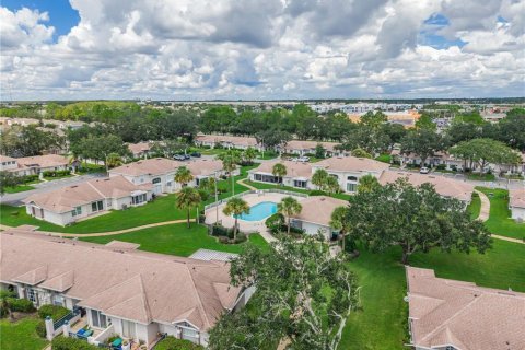 Townhouse in Orlando, Florida 3 bedrooms, 103.68 sq.m. № 2403453 - photo 16