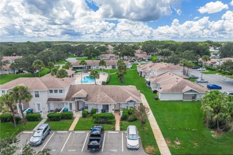 Townhouse in Orlando, Florida 3 bedrooms, 103.68 sq.m. № 2403453 - photo 2