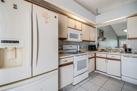 Townhouse in Orlando, Florida 3 bedrooms, 103.68 sq.m. № 2403453 - photo 29