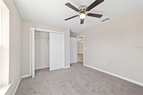 Villa ou maison à vendre à Ocklawaha, Floride: 3 chambres, 144.65 m2 № 2396803 - photo 11