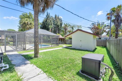 House in West Palm Beach, Florida 3 bedrooms, 175.12 sq.m. № 2075385 - photo 5