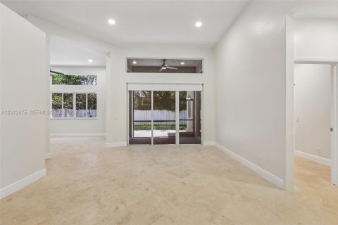 Villa ou maison à vendre à Weston, Floride: 4 chambres, 209.49 m2 № 2075647 - photo 14