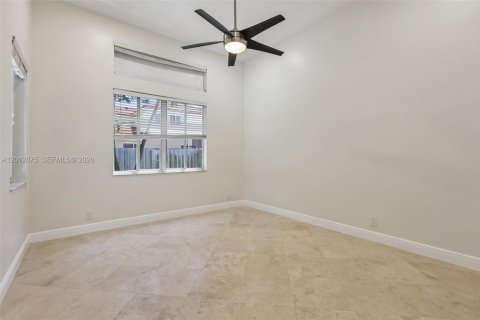 Villa ou maison à vendre à Weston, Floride: 4 chambres, 209.49 m2 № 2075647 - photo 20