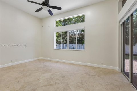 Villa ou maison à vendre à Weston, Floride: 4 chambres, 209.49 m2 № 2075647 - photo 7