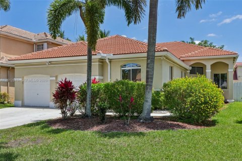 Villa ou maison à vendre à Weston, Floride: 4 chambres, 209.49 m2 № 2075647 - photo 6