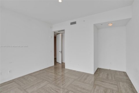 Condominio en venta en Sunny Isles Beach, Florida, 3 dormitorios, 210.98 m2 № 1980019 - foto 22