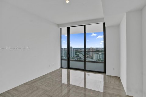 Condominio en venta en Sunny Isles Beach, Florida, 3 dormitorios, 210.98 m2 № 1980019 - foto 27