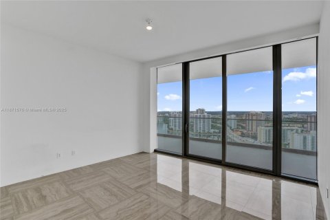 Condominio en venta en Sunny Isles Beach, Florida, 3 dormitorios, 210.98 m2 № 1980019 - foto 21