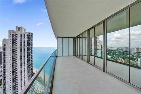 Condominio en venta en Sunny Isles Beach, Florida, 3 dormitorios, 210.98 m2 № 1980019 - foto 23
