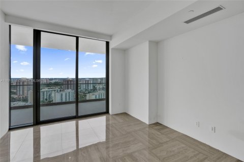 Condominio en venta en Sunny Isles Beach, Florida, 3 dormitorios, 210.98 m2 № 1980019 - foto 26