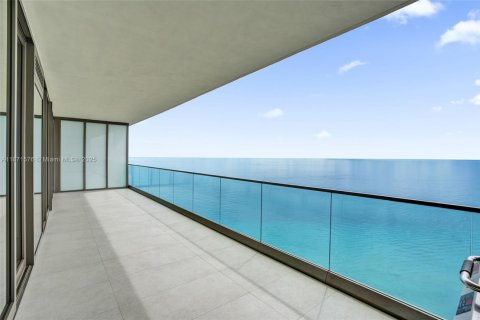 Condominio en venta en Sunny Isles Beach, Florida, 3 dormitorios, 210.98 m2 № 1980019 - foto 15