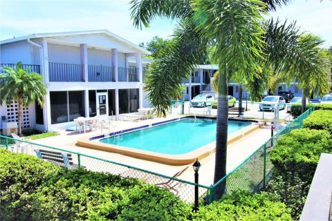 Copropriété à louer à Sarasota, Floride: 2 chambres, 67.63 m2 № 1902323 - photo 16