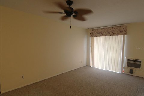 Copropriété à louer à Sarasota, Floride: 2 chambres, 67.63 m2 № 1902323 - photo 8