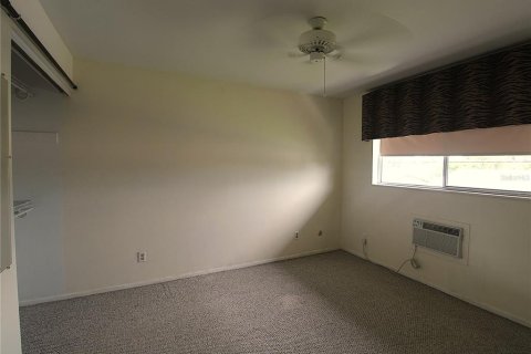 Copropriété à louer à Sarasota, Floride: 2 chambres, 67.63 m2 № 1902323 - photo 10