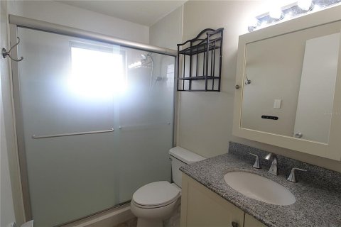 Copropriété à louer à Sarasota, Floride: 2 chambres, 67.63 m2 № 1902323 - photo 11