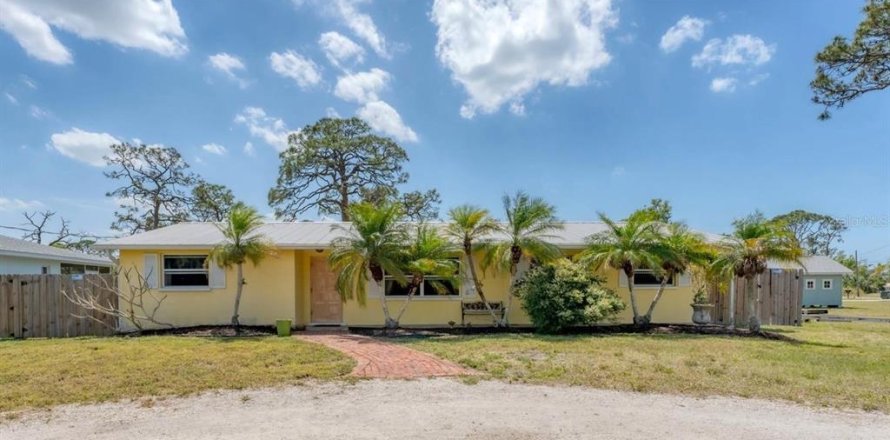 House in Englewood, Florida 3 bedrooms, 148.36 sq.m. № 1614254