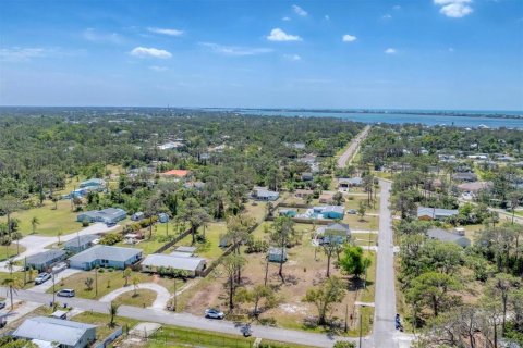 House in Englewood, Florida 3 bedrooms, 148.36 sq.m. № 1614254 - photo 2