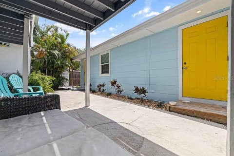 Casa en alquiler en Saint Petersburg, Florida, 4 dormitorios, 119.84 m2 № 1911167 - foto 6