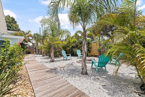 Casa en alquiler en Saint Petersburg, Florida, 4 dormitorios, 119.84 m2 № 1911167 - foto 27