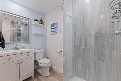 Casa en alquiler en Saint Petersburg, Florida, 4 dormitorios, 119.84 m2 № 1911167 - foto 25