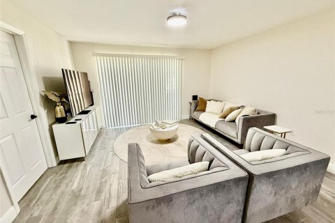 Condo in Dunedin, Florida, 2 bedrooms № 2117437 - photo 8