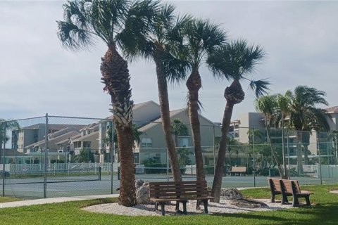 Condominio en alquiler en Port Richey, Florida, 2 dormitorios, 95.22 m2 № 1686756 - foto 5