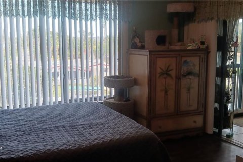Condominio en alquiler en Port Richey, Florida, 2 dormitorios, 95.22 m2 № 1686756 - foto 18