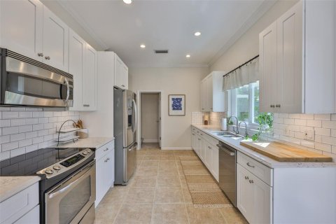 Casa en venta en Apollo Beach, Florida, 4 dormitorios, 275.73 m2 № 1757601 - foto 17