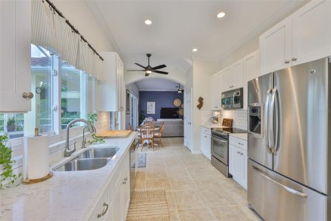Casa en venta en Apollo Beach, Florida, 4 dormitorios, 275.73 m2 № 1757601 - foto 18
