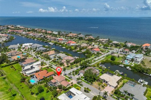 Casa en venta en Apollo Beach, Florida, 4 dormitorios, 275.73 m2 № 1757601 - foto 1