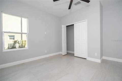 Villa ou maison à louer à Haines City, Floride: 4 chambres, 262.36 m2 № 2423882 - photo 18